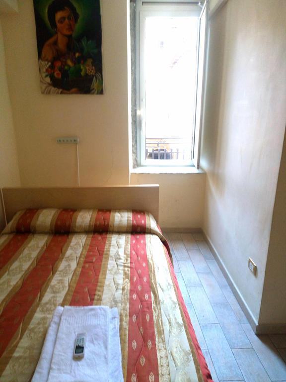 Il Cinquecento Hotel Наполи Екстериор снимка